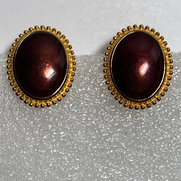 Vintage 1950's Tifari Earrings Wine Gold Tone Oval Clip On 1 inch Jewelry - Picture 5 of 8